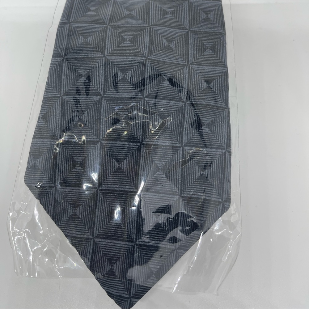 Bill Blass Neck Tie